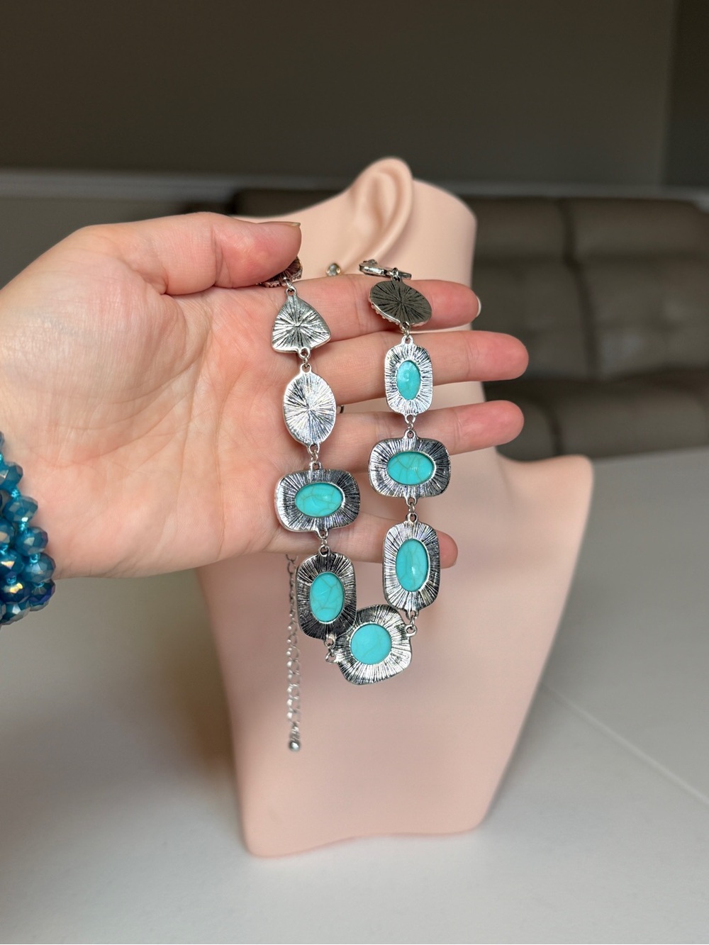 Western Turquoise Stone Silver Necklace - Picture 10 of 11